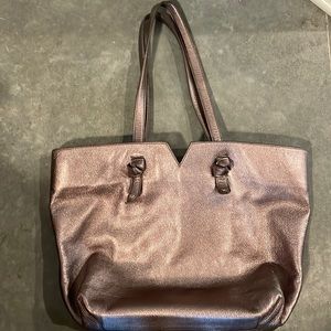 Kelly Wynne Authentic Tote